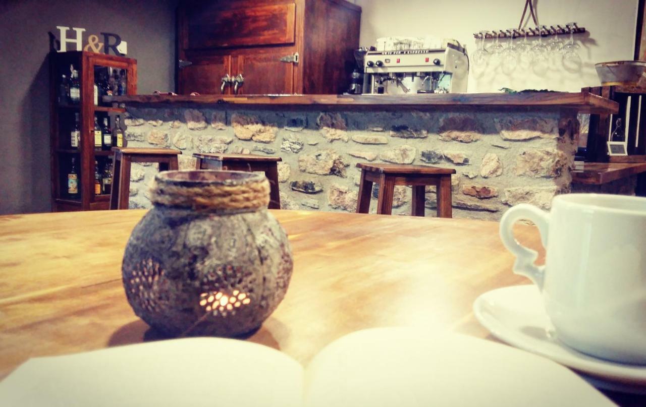 Hostal Moline Bruguera Luaran gambar